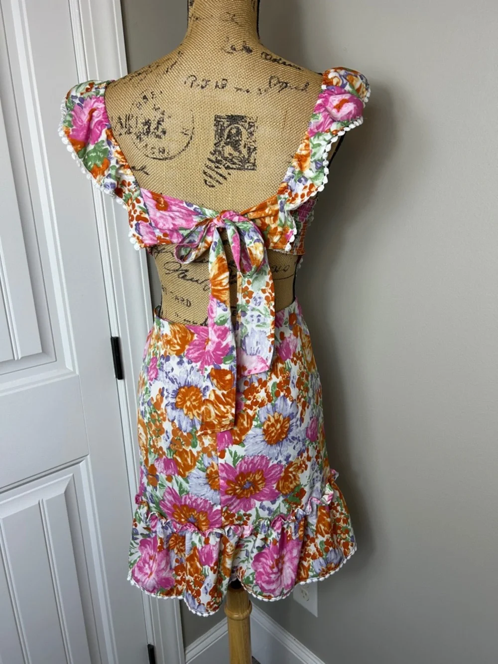 Hello Molly Floral Dress - Picture 5 of 6